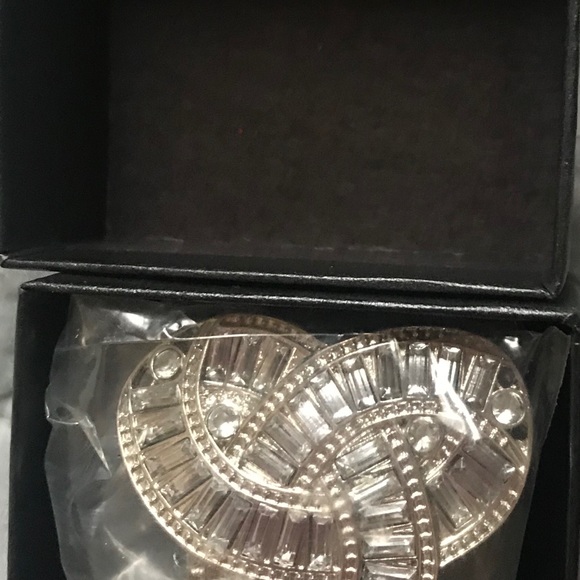 Silver ring - Picture 3 of 5